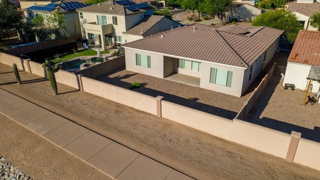 Building Photo - 14976 S Camino Rio Puerco