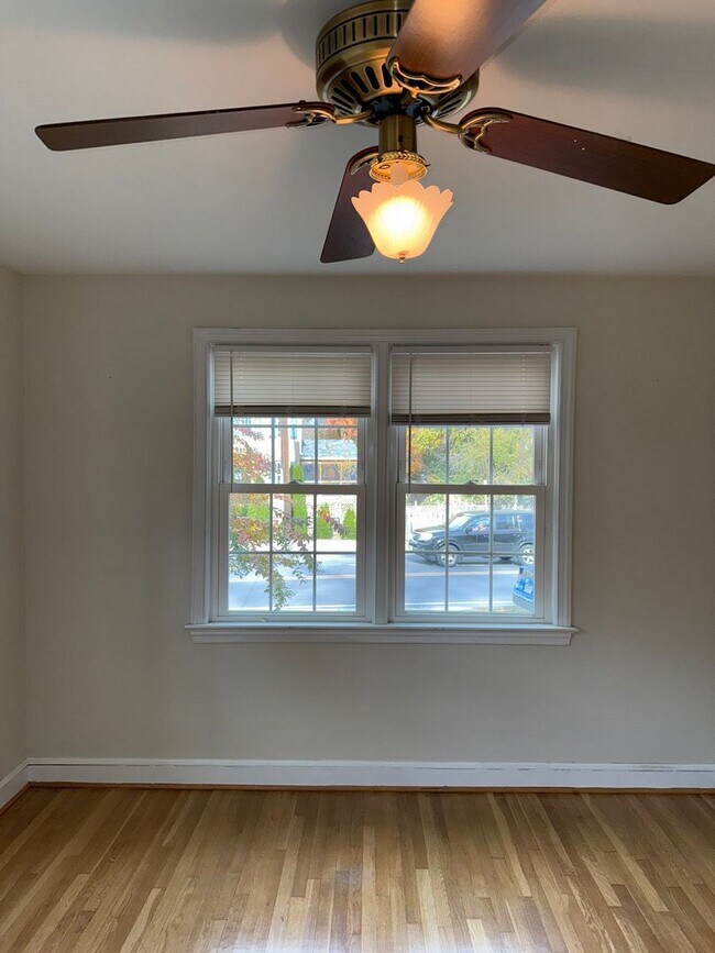 Building Photo - Charming 3-Bedroom Home in Silver Spring