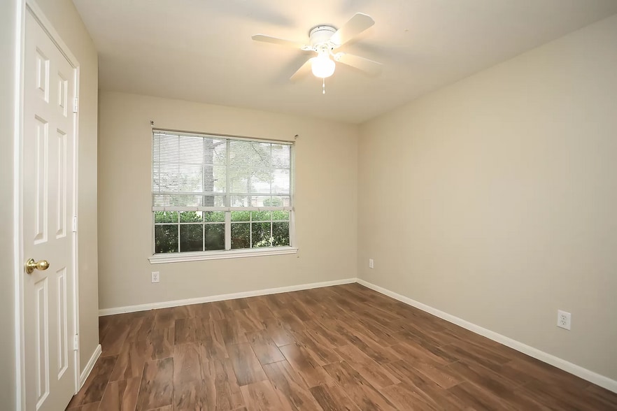 Building Photo - 208 Armand Bay Dr