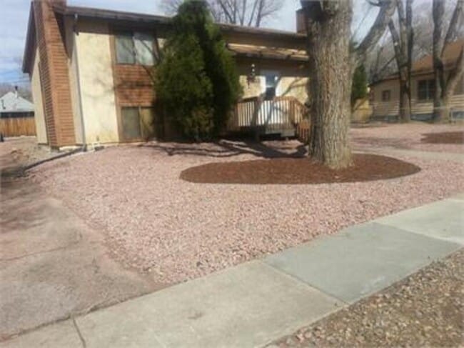 Building Photo - 2820 W Platte Ave