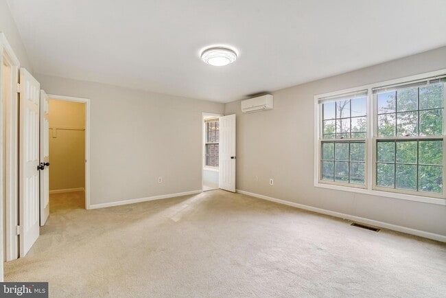 Building Photo - 2131 Kings Mill Ct
