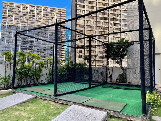 Building Photo - 1212 Nuuanu Ave