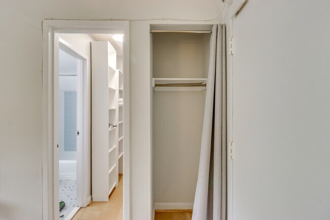 Building Photo - 2710 Macomb St NW