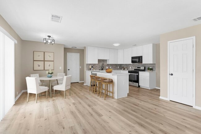 Building Photo - 19222 Wading River Dr