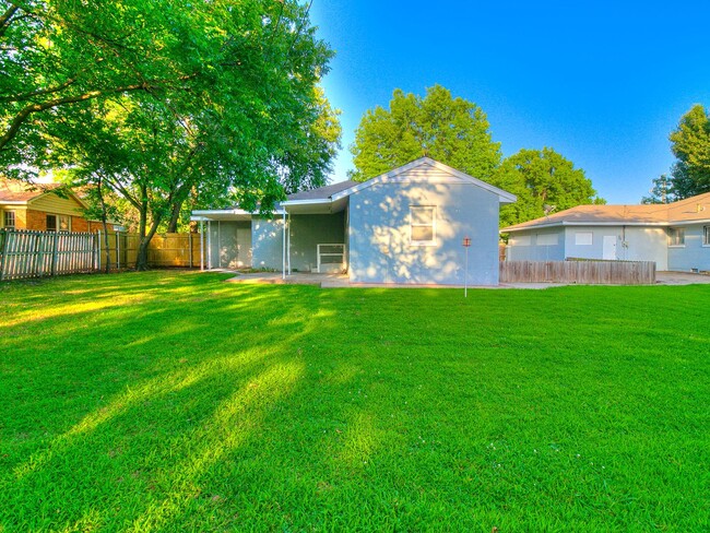 Building Photo - 2 bed, 2 bath in Shawnee OK