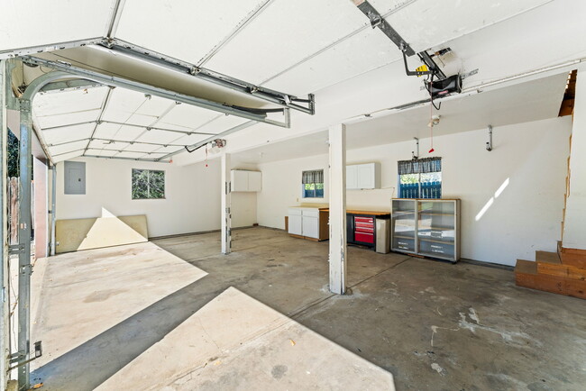 Building Photo - 7813 Webster Way