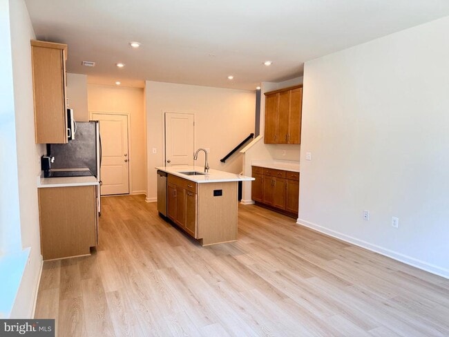 Building Photo - 2548 Neabsco Common Pl