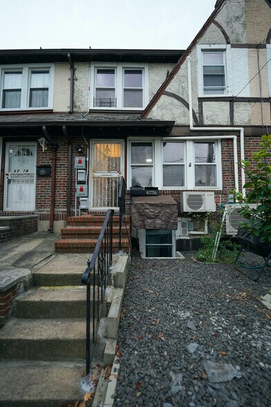 Primary Photo - 6776 Dartmouth St