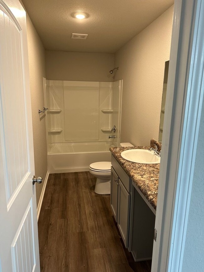 Building Photo - Modern 3BR/2BA Home in Stagecoach Meadows – Now Preleasing