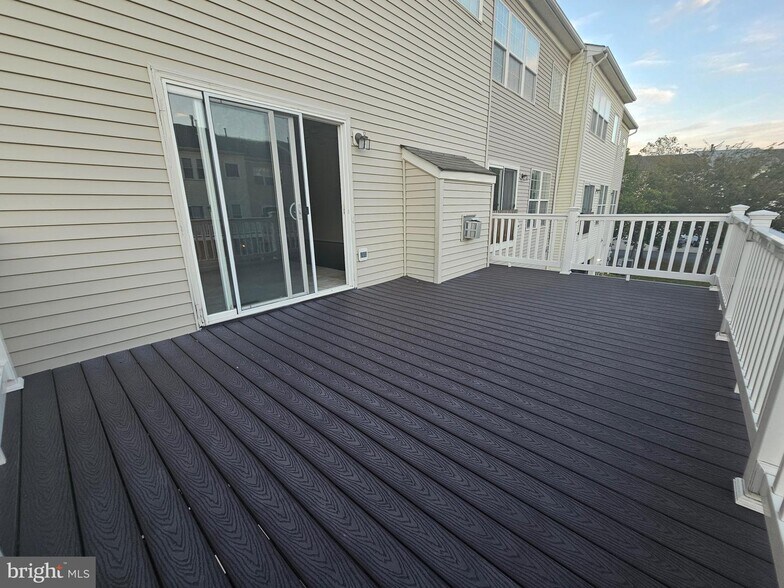 Building Photo - 44259 Huron Ter