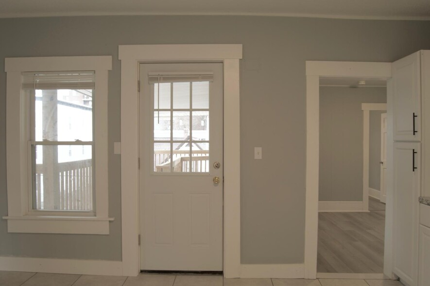 Front door - 105 Clarendon St