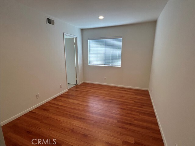 Building Photo - 2931 Plaza del Amo