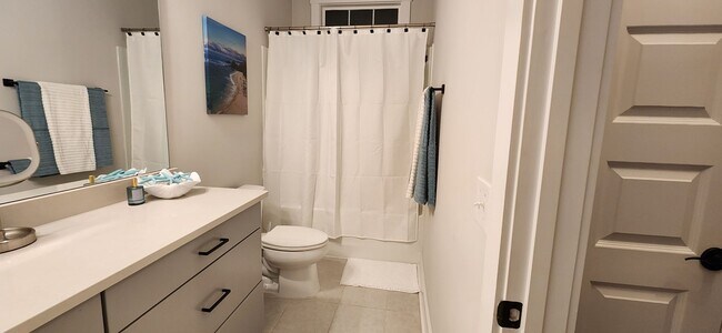 Building Photo - Serene Lowcountry Pondside Home!