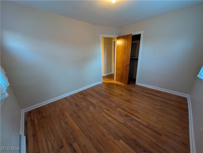 Building Photo - 703 Avondale St