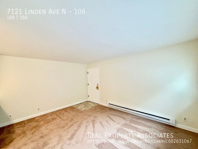 Building Photo - **Recently Renovated** Spacious 1-Bed Clos...