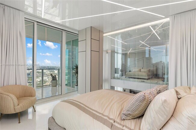 Building Photo - 1040 Biscayne Blvd