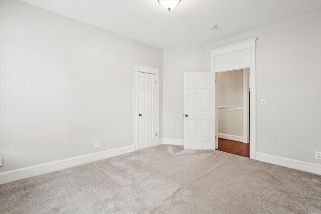 Building Photo - 150 Seaton Pl NW
