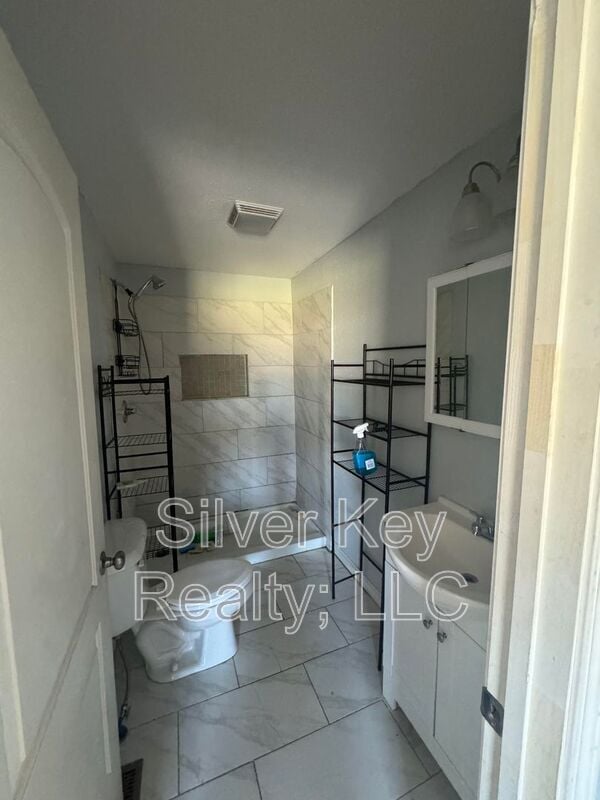 Building Photo - 2335 Hwy 411 N