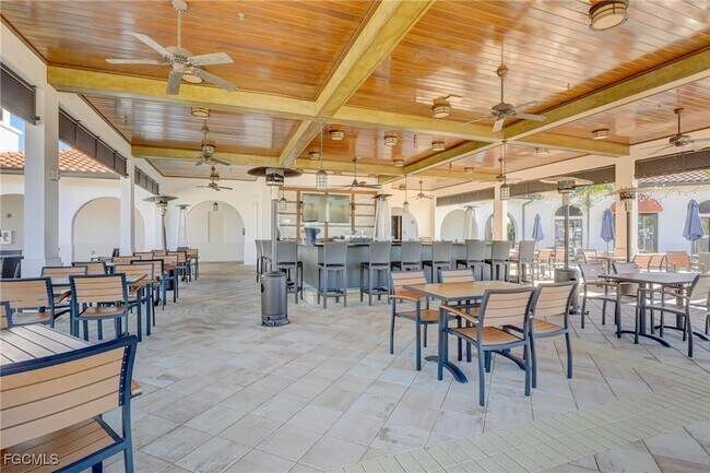 Building Photo - 12039 Hawthorn Lake Dr