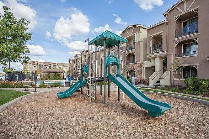 Building Photo - 1191 Whitney Ranch Pky