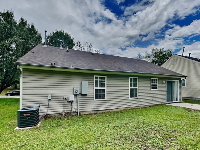 Building Photo - 2920 Westwinds Ct