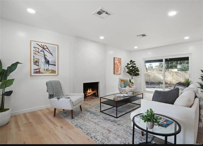 Building Photo - 15040 Broadmoor St