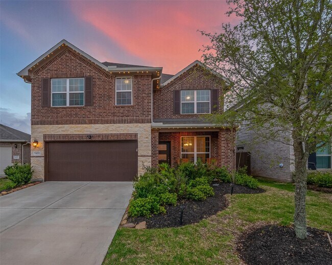 Building Photo - 24211 Buckbrush Ln