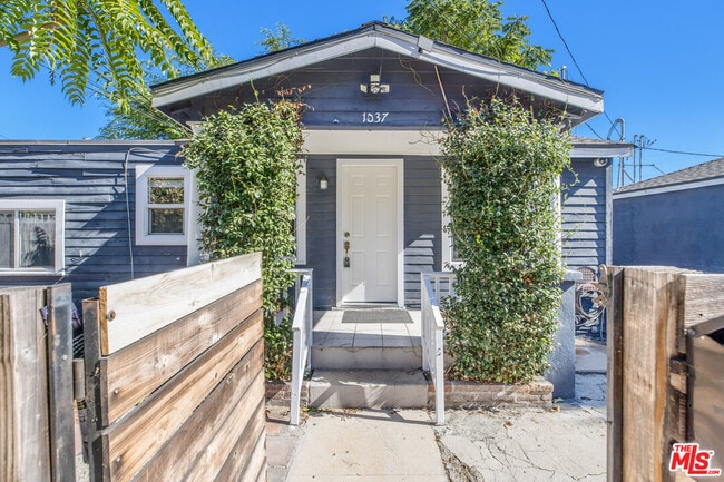 Primary Photo - 1037 Blake Ave