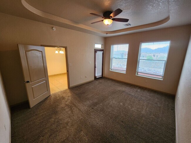 Building Photo - 2105 San Patricio Loop