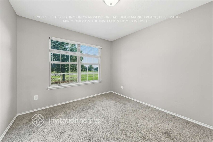 Building Photo - 313 Eastland Ct