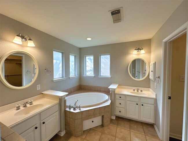 Building Photo - 59 N Flickering Sun Cir