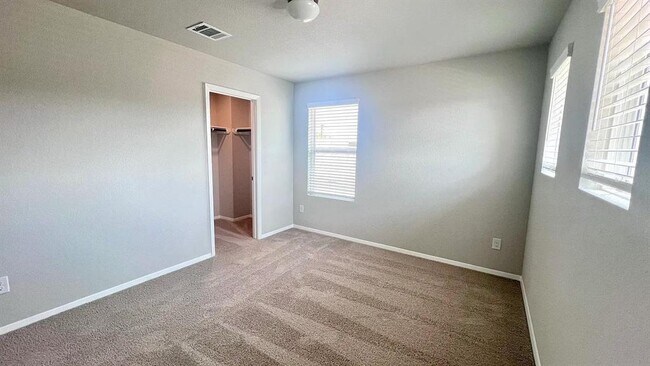 Building Photo - 5224 Lomasso Dr