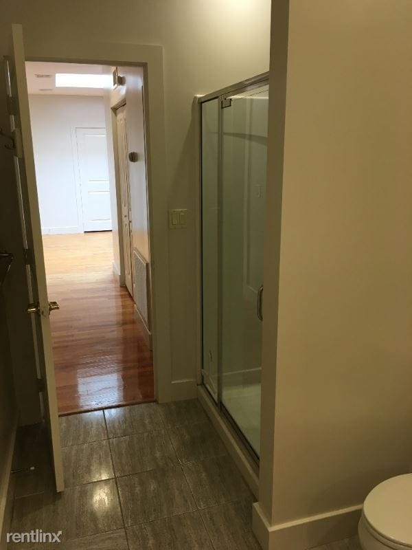 Building Photo - 523 2nd Ave