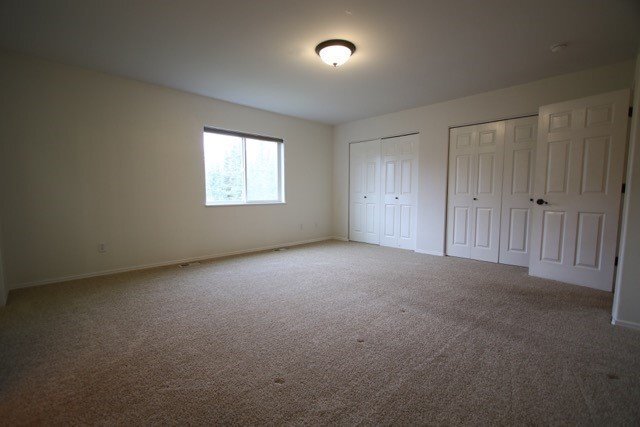 Building Photo - 3 Bedroom Eagle River Condo w/ Easy Highwa...