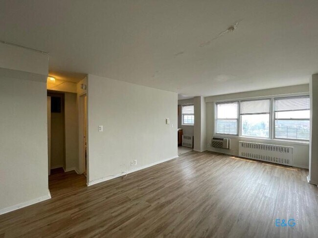 Building Photo - 0 bedroom in JAMAICA NY 11432