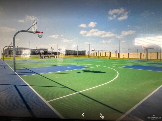 Building Photo - 33 Escondido Pass