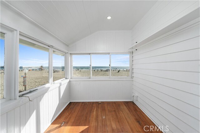 Building Photo - 2500 W Oceanfront