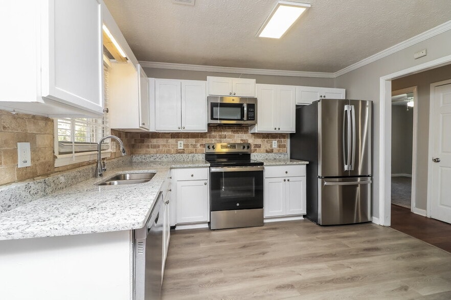 Building Photo - 3866 Misty Bleau Dr