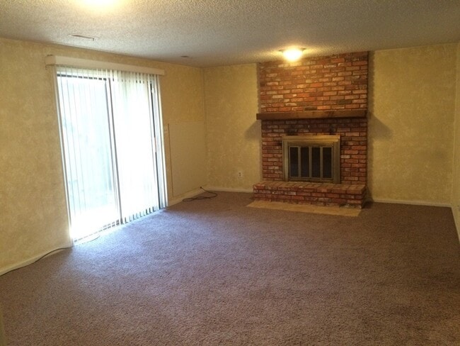 Building Photo - Great home!  Great location!