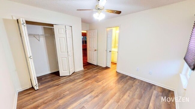 Building Photo - 8806 Healy Cir
