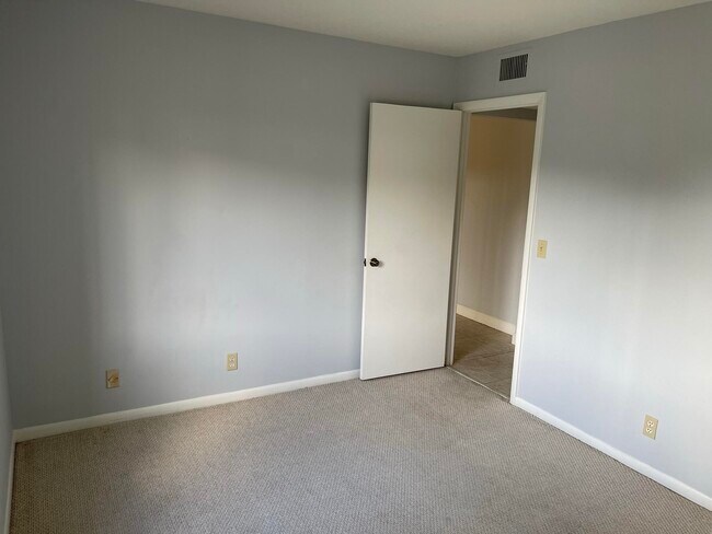 Building Photo - 4975 Sable Pine Cir