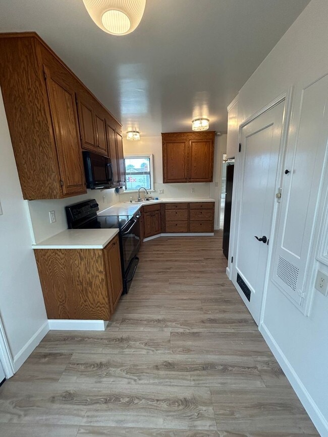 Building Photo - 2BR/ 1BA House In South Salinas