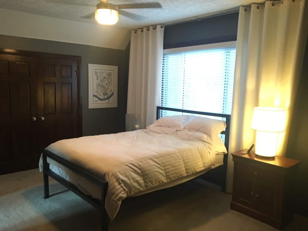 Master Bedroom - 565 Delta Avenue