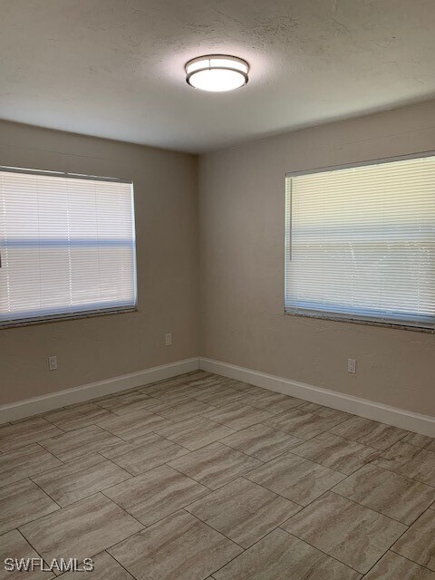 Building Photo - 7651 Winged Foot Dr
