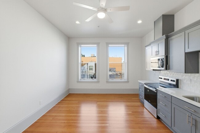 Building Photo - WINTER SPECIAL - NEWLY RENOVATED DOWNTOWN SALEM STUDIO