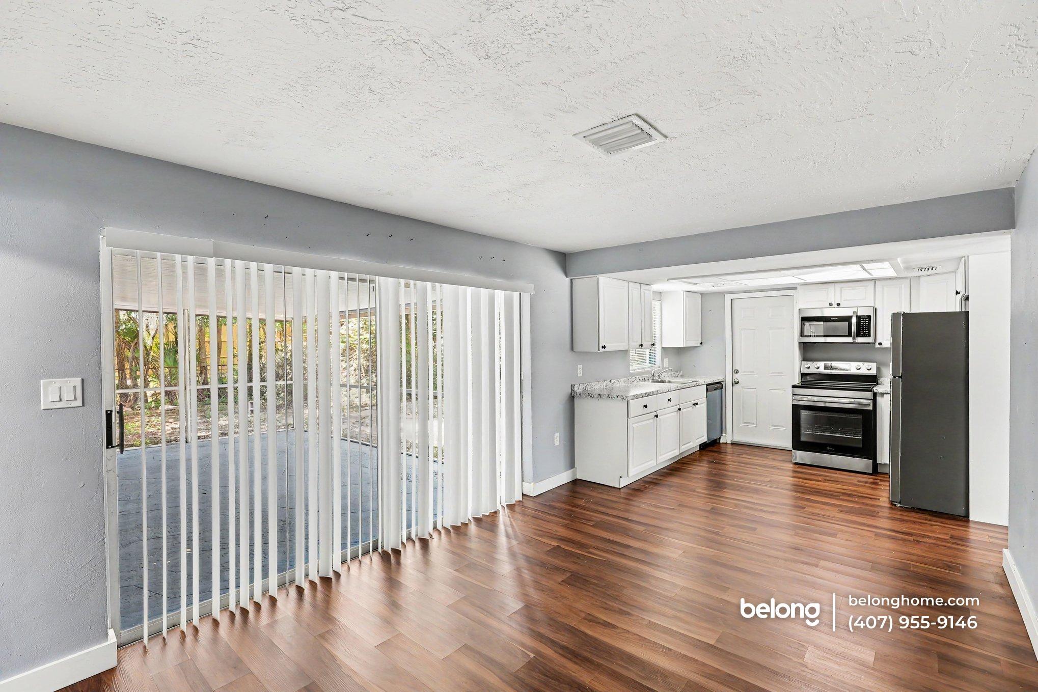Building Photo - 1147 Manatee Dr