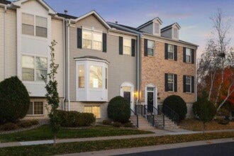 Building Photo - 15729A  Porchlight Lane