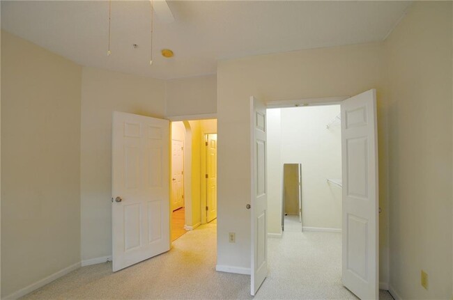 Building Photo - 4333 Dunwoody Park
