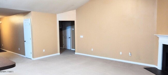 Building Photo - 17 Harbison Pl