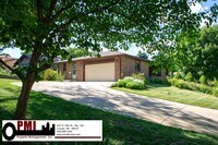 Building Photo - 3 Bedroom and 2 bathroom House for rent